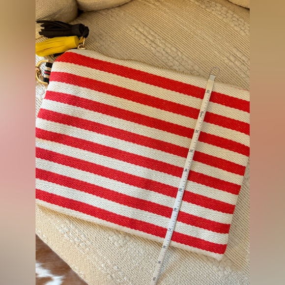 Red and white striped canvas clutch - Picture 7 of 7